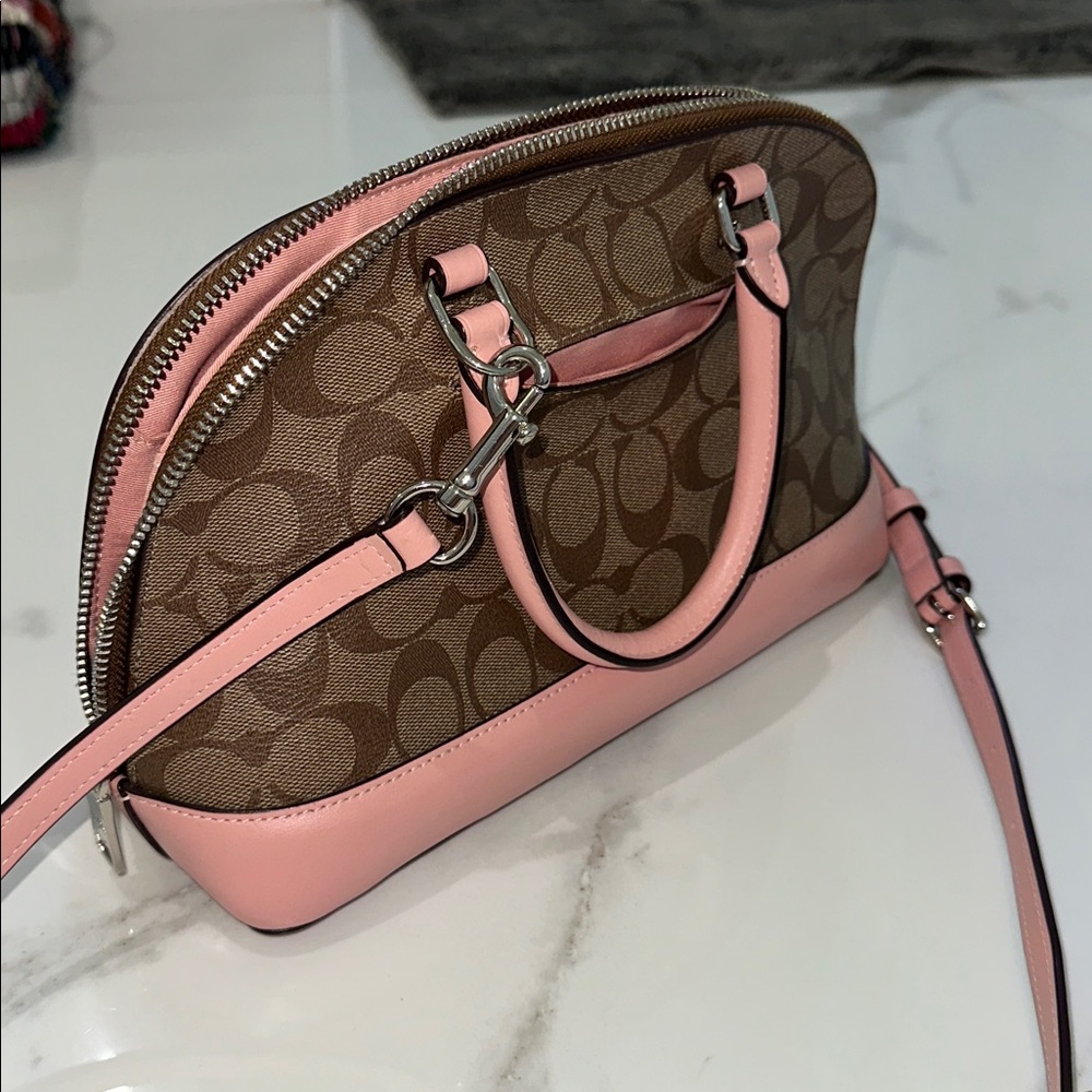 4 Coach Items Bundle - image 8